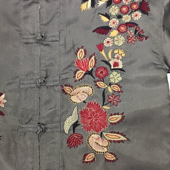 Chico's Design Embroidered Jacket Shirt Knot Buttons Asian Inspired Kimono Sz 1 - Picture 4 of 8